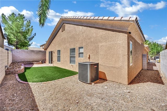 86 Harbor Coast Street, Las Vegas, NV 89148