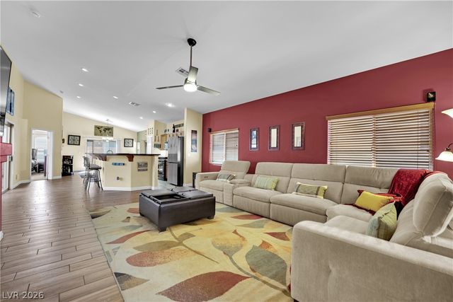 86 Harbor Coast Street, Las Vegas, NV 89148