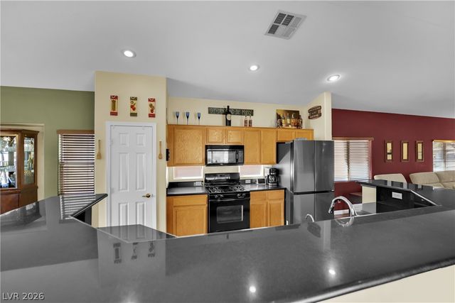 86 Harbor Coast Street, Las Vegas, NV 89148