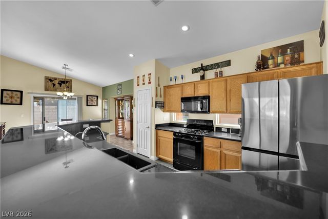 86 Harbor Coast Street, Las Vegas, NV 89148