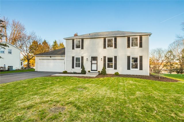 16 Bent Oak, Perinton, NY 14450