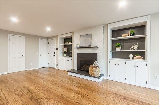 16 Bent Oak, Perinton, NY 14450