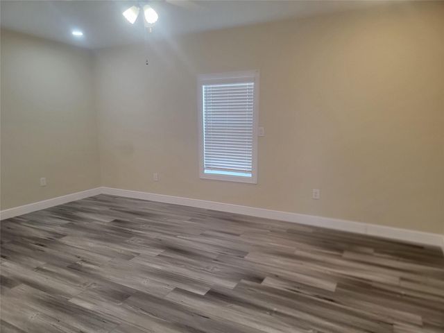 2250 Road 5732, Cleveland, TX 77327