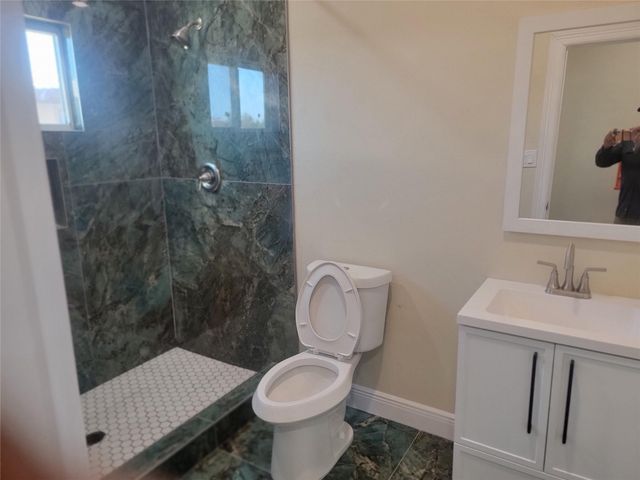 2250 Road 5732, Cleveland, TX 77327