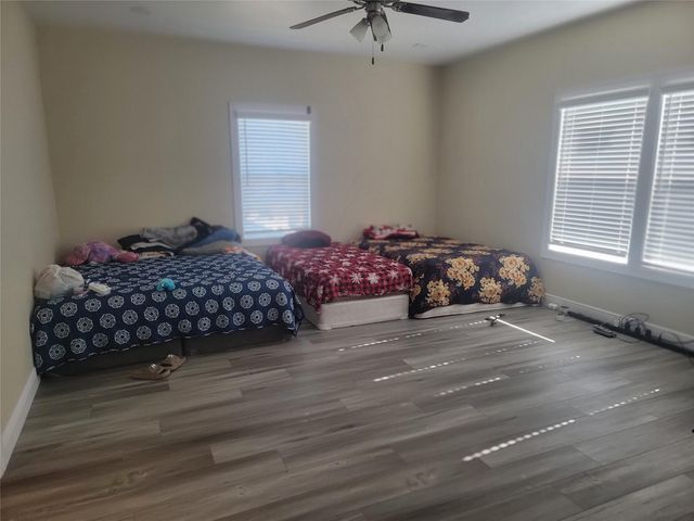 2250 Road 5732, Cleveland, TX 77327