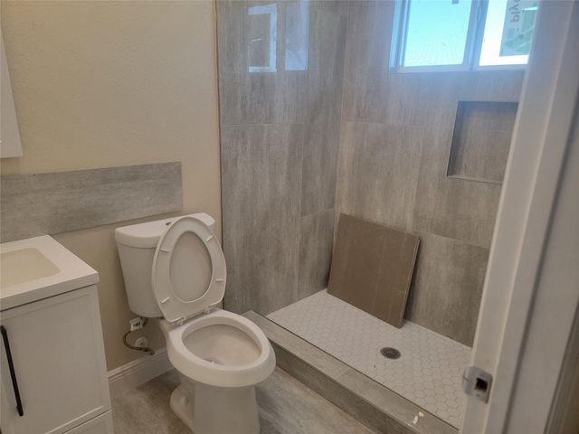 2250 Road 5732, Cleveland, TX 77327