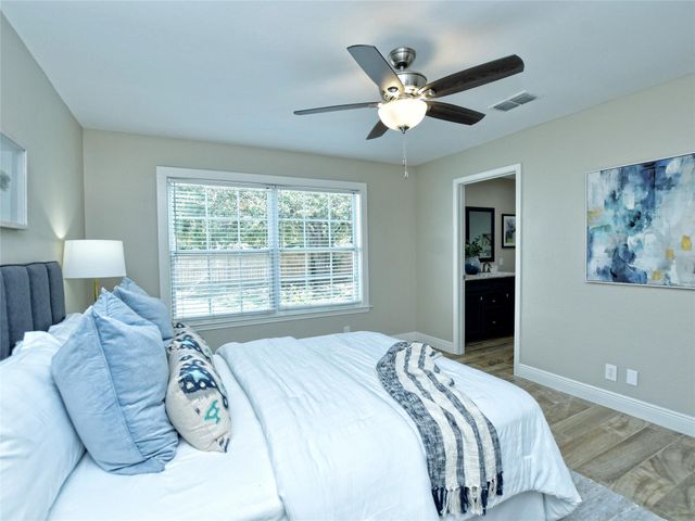 4301 Balcones Woods DR, Austin, TX 78759