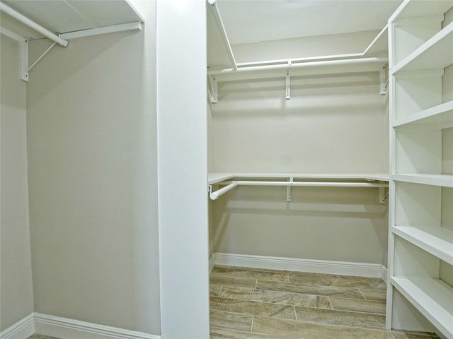 4301 Balcones Woods DR, Austin, TX 78759