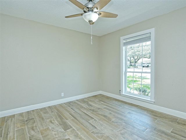 4301 Balcones Woods DR, Austin, TX 78759