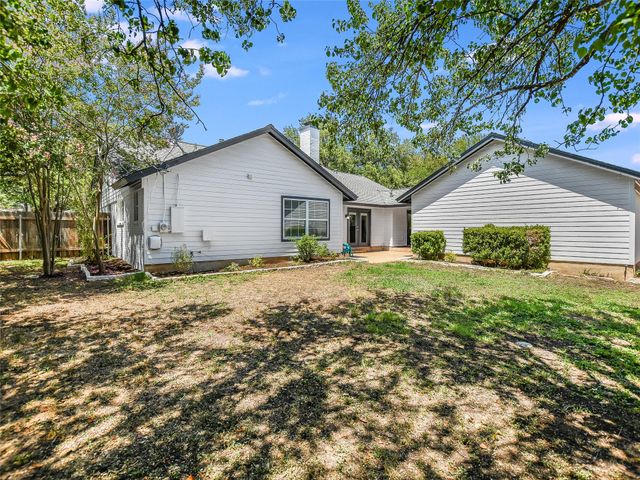 4301 Balcones Woods DR, Austin, TX 78759