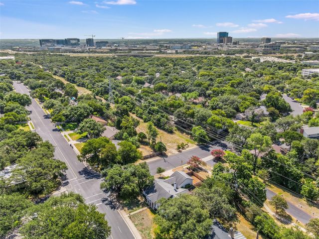 4301 Balcones Woods DR, Austin, TX 78759