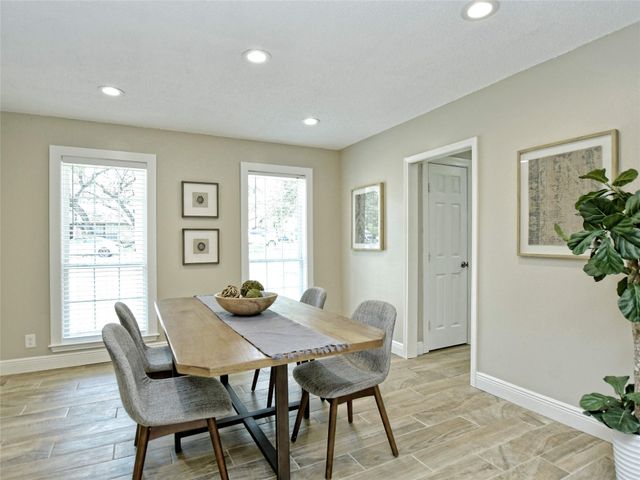 4301 Balcones Woods DR, Austin, TX 78759