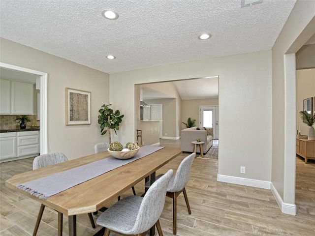 4301 Balcones Woods DR, Austin, TX 78759