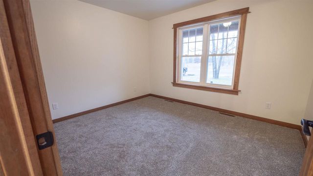 1052 E TAPLIN DRIVE, Wautoma, WI 54982