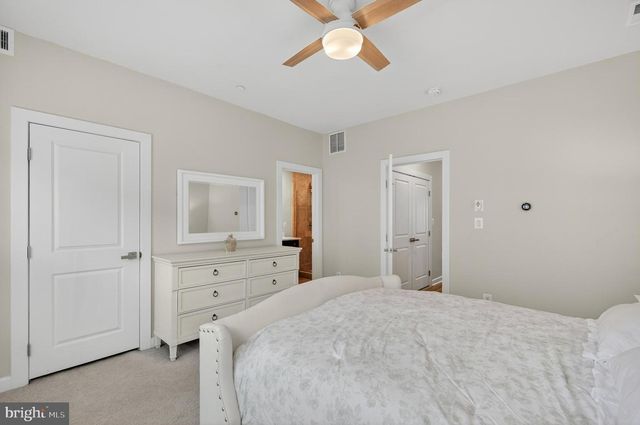 13010 HATTONTOWN SQ, Herndon, VA 20171