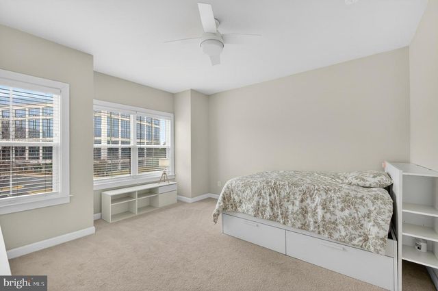 13010 HATTONTOWN SQ, Herndon, VA 20171