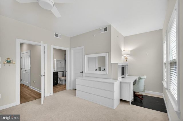 13010 HATTONTOWN SQ, Herndon, VA 20171