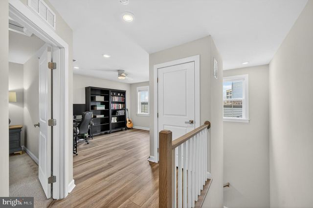 13010 HATTONTOWN SQ, Herndon, VA 20171
