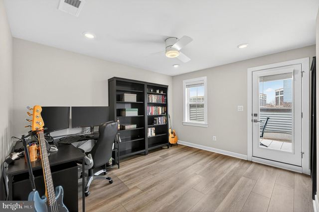 13010 HATTONTOWN SQ, Herndon, VA 20171