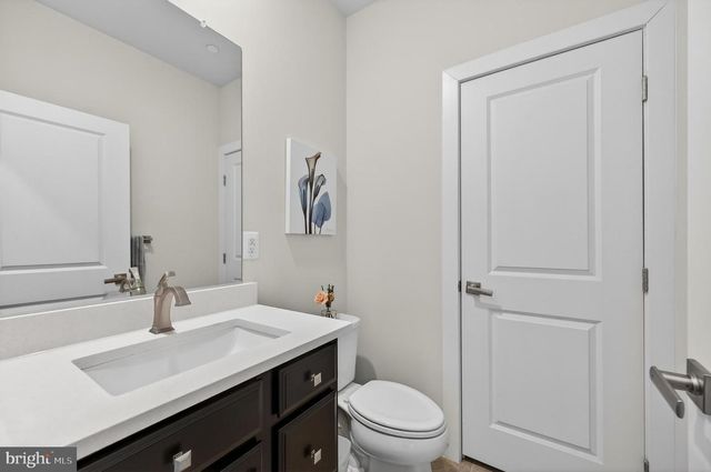 13010 HATTONTOWN SQ, Herndon, VA 20171