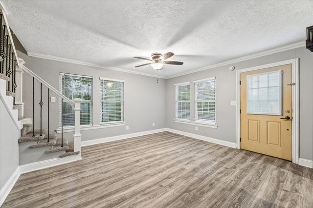 601 W Cleveland Street, Baytown, TX 77520