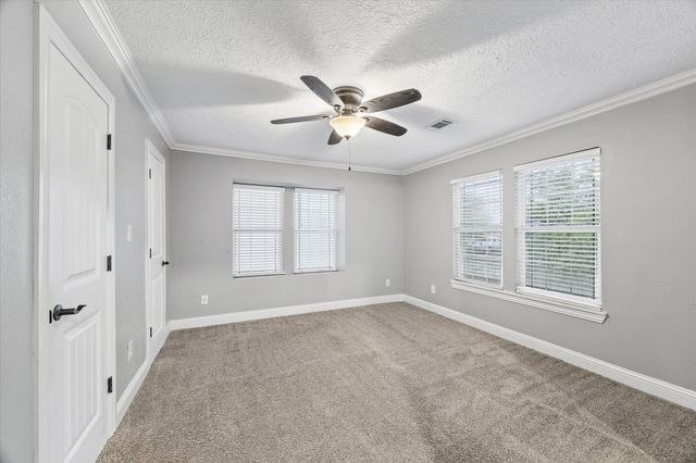 601 W Cleveland Street, Baytown, TX 77520