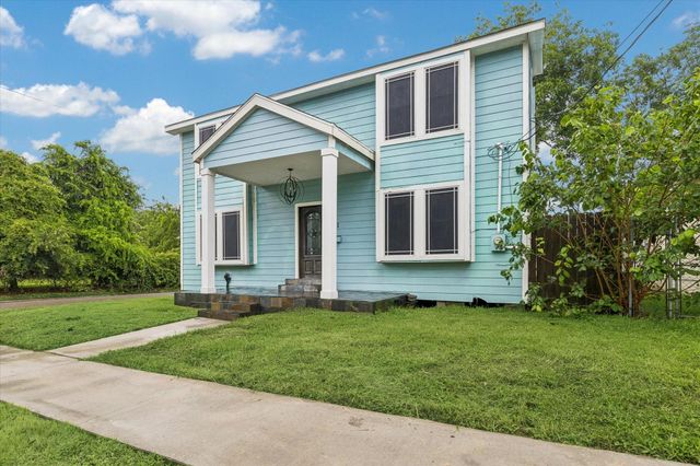 601 W Cleveland Street, Baytown, TX 77520