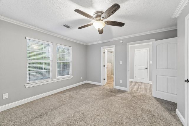 601 W Cleveland Street, Baytown, TX 77520