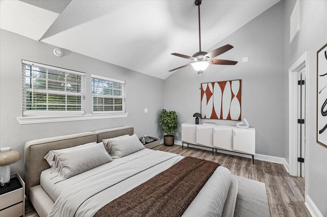 601 W Cleveland Street, Baytown, TX 77520