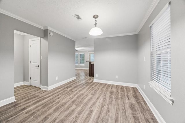 601 W Cleveland Street, Baytown, TX 77520