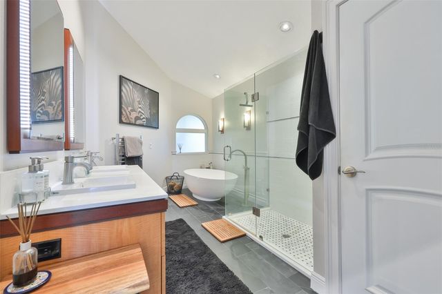 831 SYMPHONY ISLES BOULEVARD, Apollo Beach, FL 33572