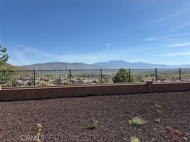 553 Chalakat Court, San Jacinto, CA 92582
