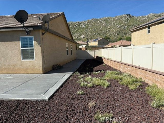 553 Chalakat Court, San Jacinto, CA 92582