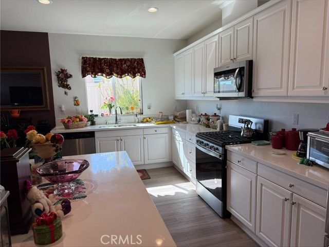 553 Chalakat Court, San Jacinto, CA 92582