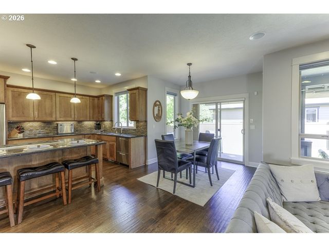 2401 Se EGRET Ave, Salem, OR 97306