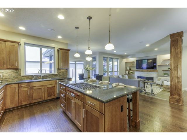 2401 Se EGRET Ave, Salem, OR 97306