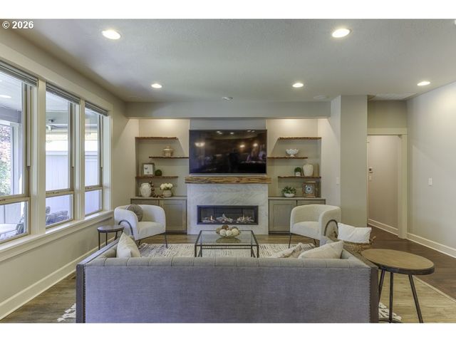 2401 Se EGRET Ave, Salem, OR 97306