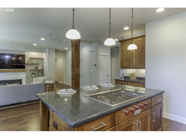 2401 Se EGRET Ave, Salem, OR 97306
