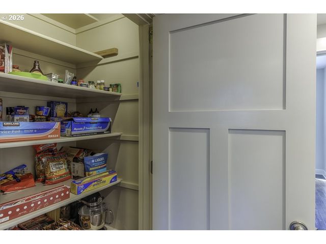 2401 Se EGRET Ave, Salem, OR 97306