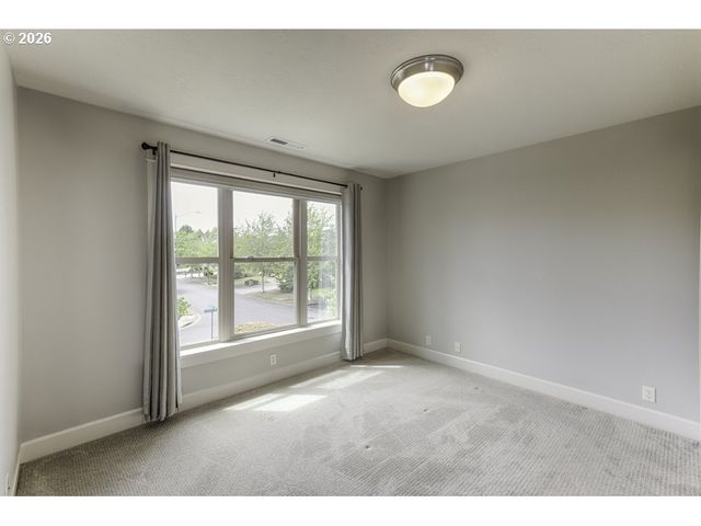 2401 Se EGRET Ave, Salem, OR 97306