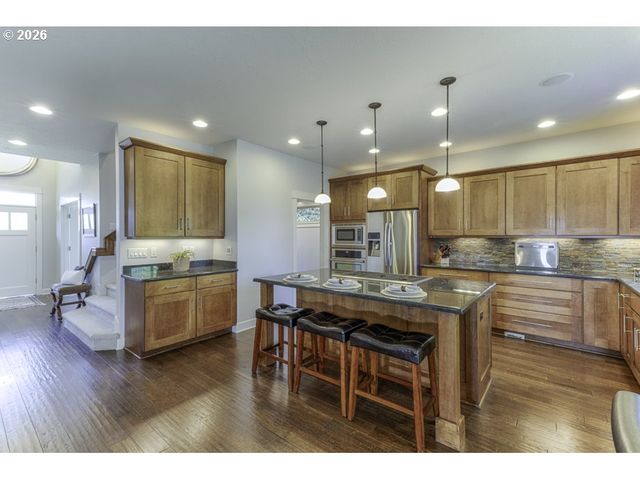 2401 Se EGRET Ave, Salem, OR 97306