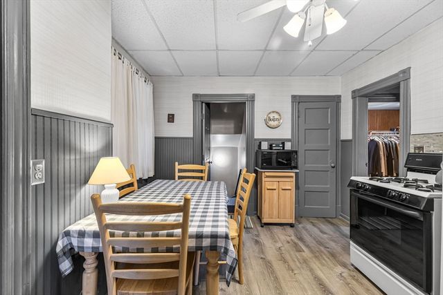18 Wendell Pl, Springfield, MA 01105