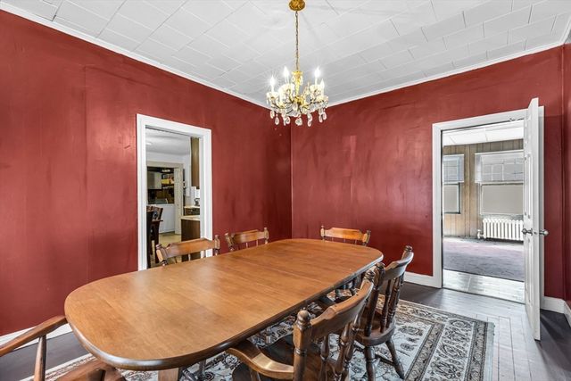 18 Wendell Pl, Springfield, MA 01105