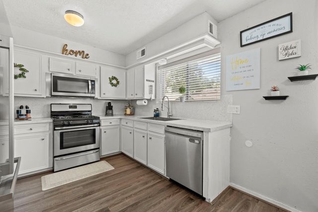 4906 Fairdale Street, Pasadena, TX 77505