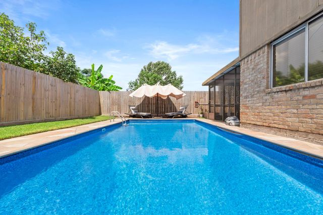 4906 Fairdale Street, Pasadena, TX 77505