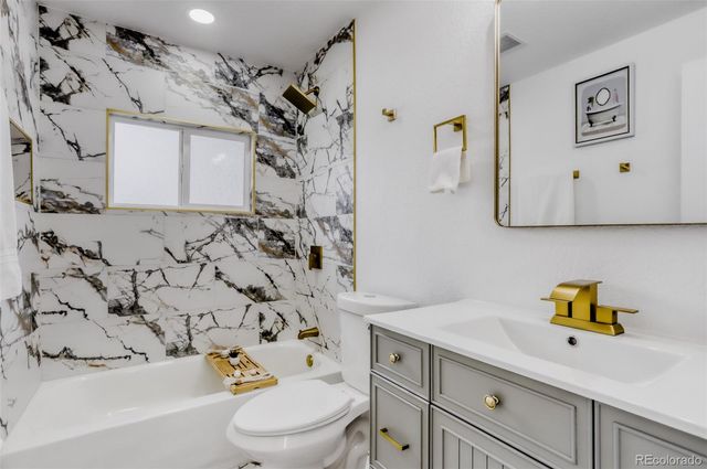 1214 S Pratt Parkway, Longmont, CO 80501