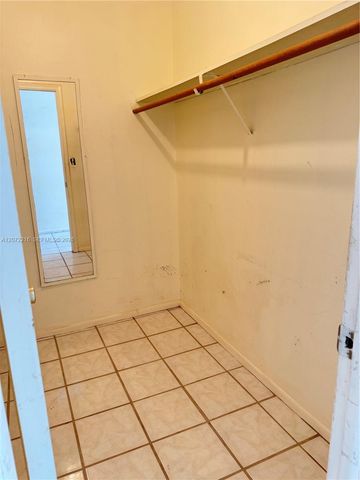 6903 Cypress Road C26, Plantation, FL 33317