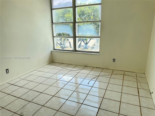 6903 Cypress Road C26, Plantation, FL 33317