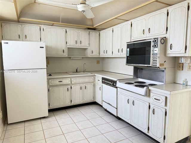 6903 Cypress Road C26, Plantation, FL 33317