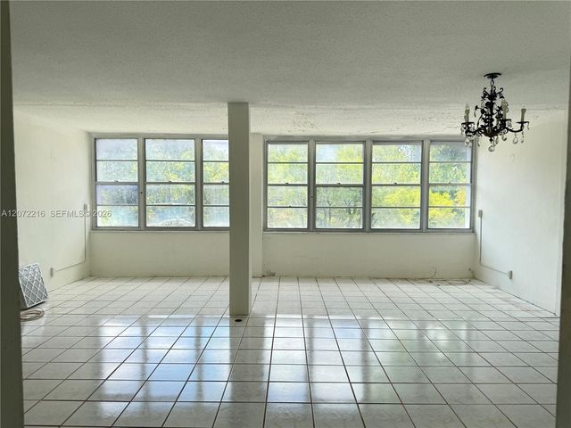 6903 Cypress Road C26, Plantation, FL 33317
